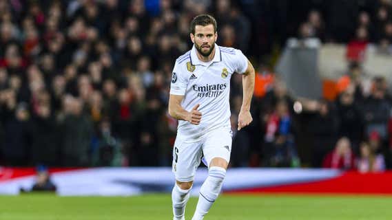 Nacho, en Anfield, durante el partido ante el Liverpool. /GETTY