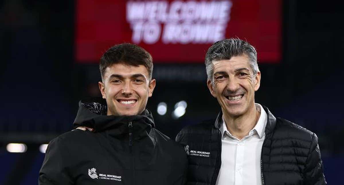 Zubimendi e Imanol posan en el Olímpico de Roma.