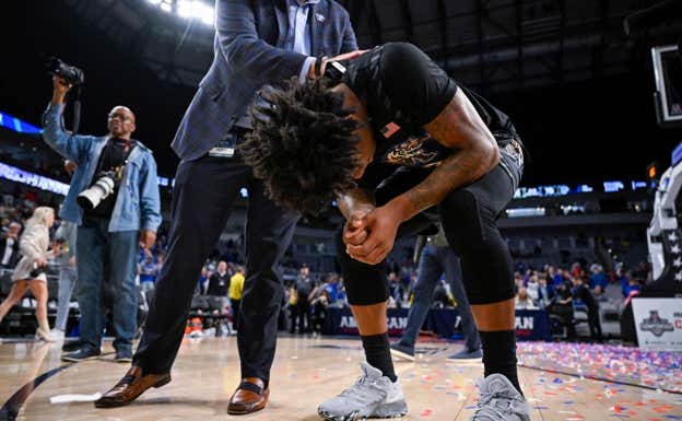 Los jugadores de los Memphis Tigers celebran el pase al March Madness. Reuters
