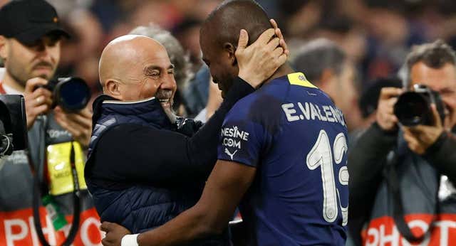 La intrahistoria del abrazo con Enner Valencia: «Gracias a Dios apareció Jorge Sampaoli»