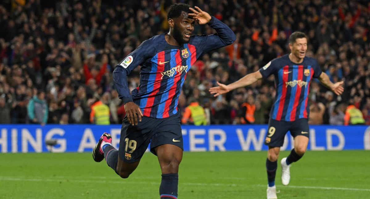 Kessié celebra su gol en el Clásico./AFP