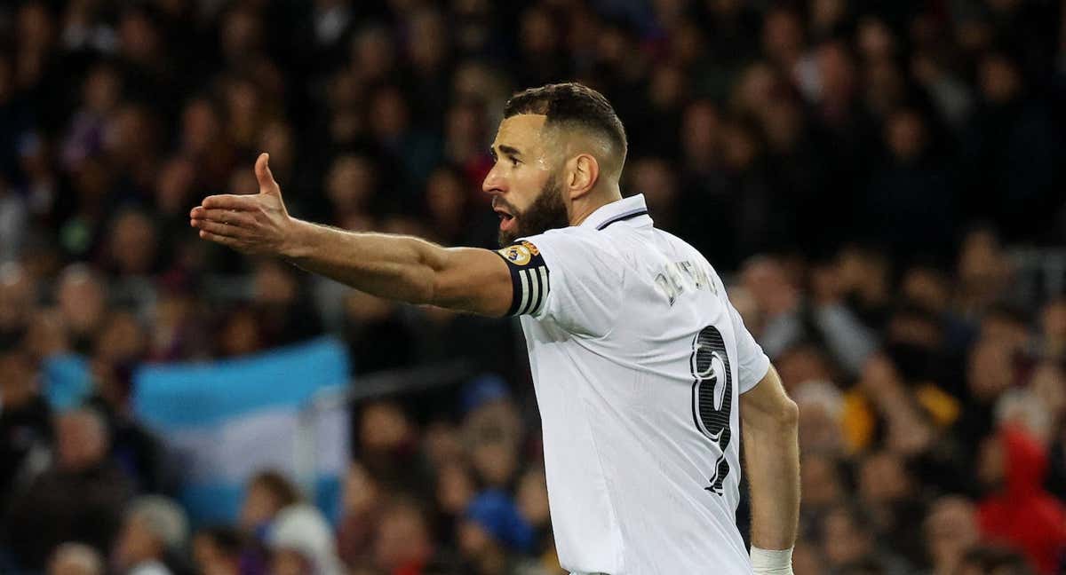 Benzema, en el Clásico del Camp Nou./EFE