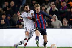 De Jong, seria duda para el Clásico