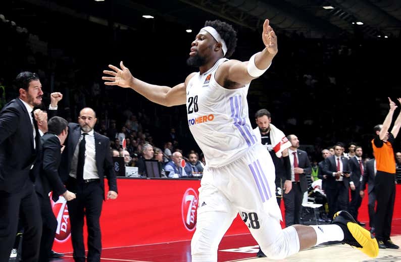 Yabusele y Hezonja lanzan al Madrid y Valencia Basket no puede con el Mónaco