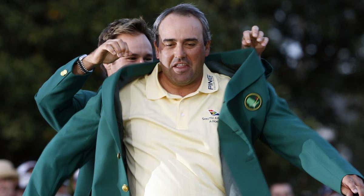 Ángel Cabrera, en 2009, tras ganar el Masters de Augusta. /Reuters