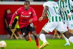 Frimpong, el cohete de Xabi Alonso: «Me encanta ver jugar a Vinicius, nunca entra en pánico»