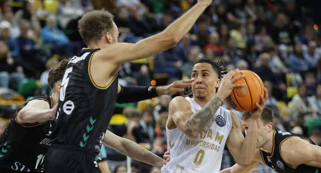 Explosivas palabras del director general de UCAM Murcia: «A la FIBA le interesa que gane Unicaja»