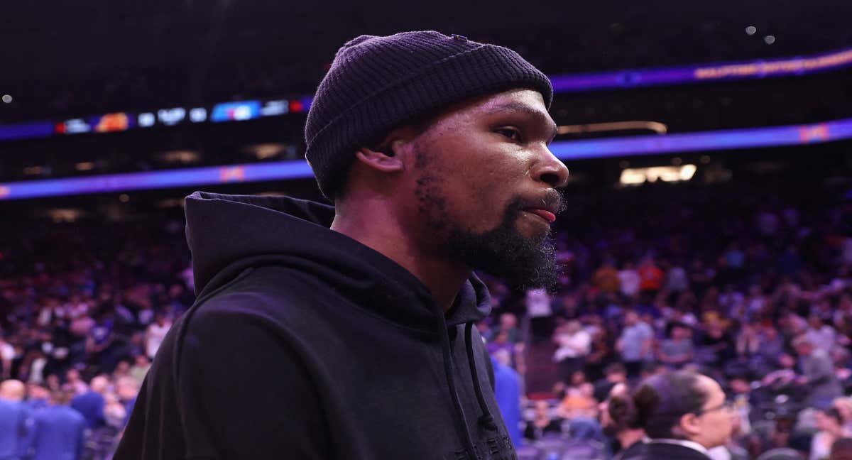 Kevin Durant durante uno de sus partidos de ausencia con los Suns./AFP