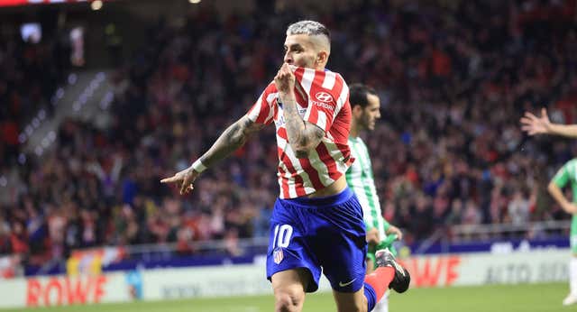 Correa abrocha la Champions