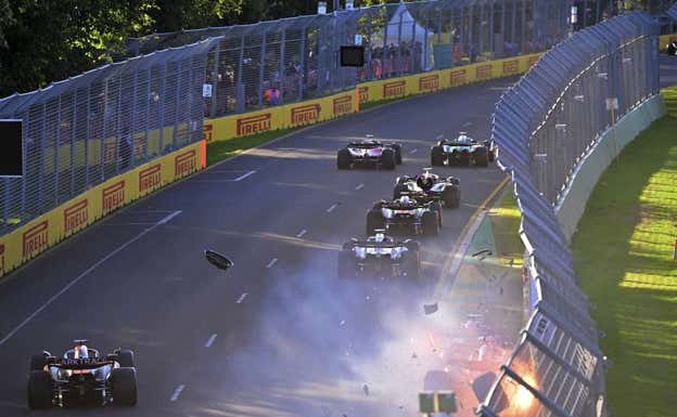 Accidente entre los dos Alpine en el GP de Australia de F1 2023.  EP