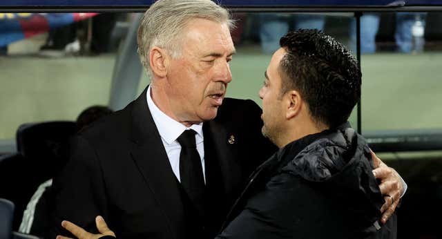 Ancelotti pone en juego su futuro ante un Xavi reforzado por los Clásicos
