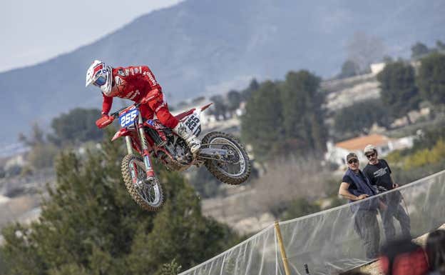 Daniela Guillén, en un salto de una prueba del Campeonato de España 2023.  Juan Pablo Acevedo