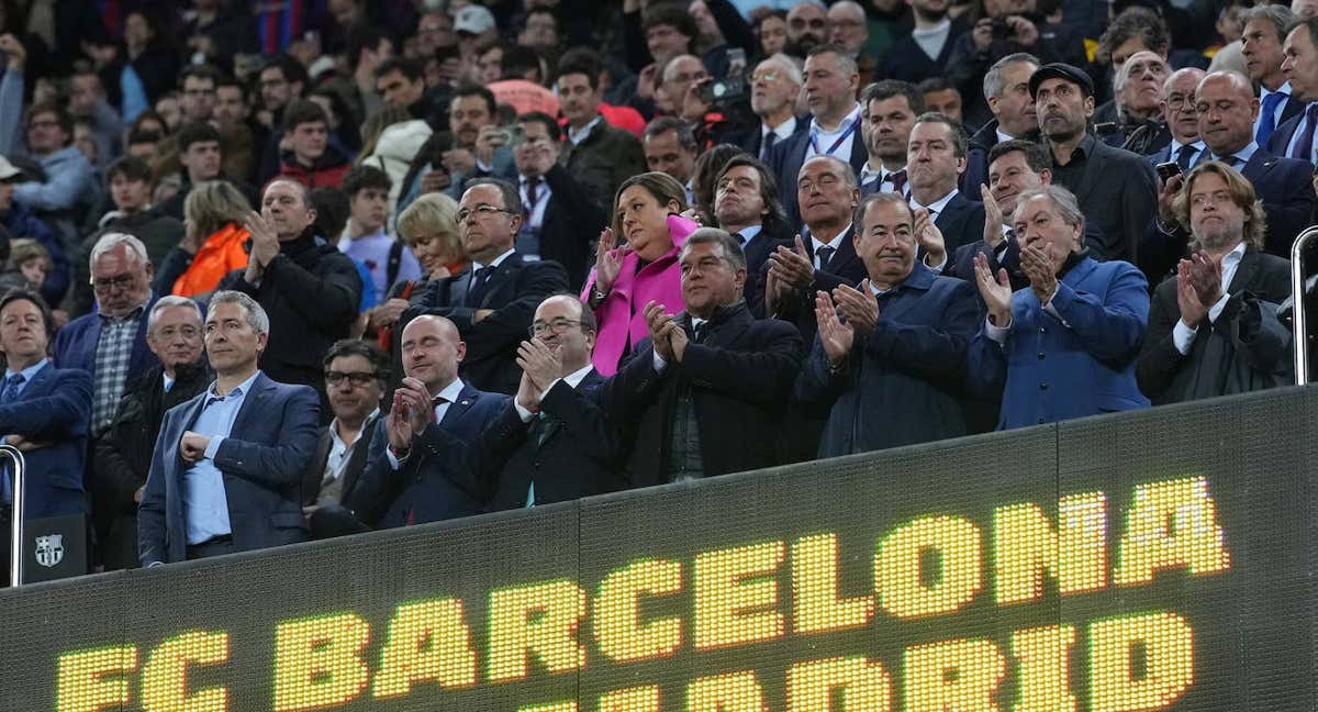 Laporta, en el palco del Camp Nou./GETTY