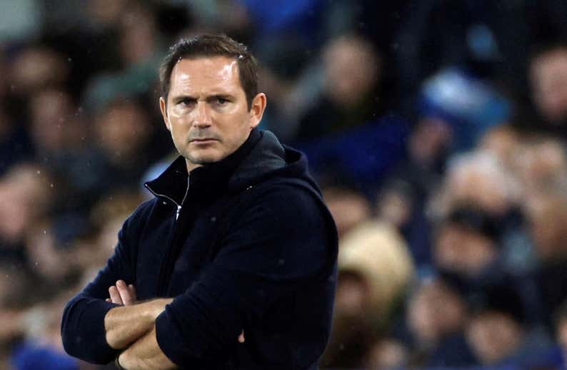 Las multas de Lampard en su primer Chelsea: 22.000€ por llegar tarde a entrenar, 1.100€ por que suene el móvil...
