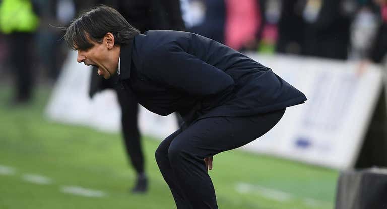 Inzaghi se desespera durante el encuentro ante la Salernitana.