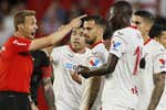 El Sevilla explota contra los arbitrajes: «No puede ser que en la Premier haya 28 expulsados y en LaLiga más de 100»