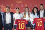La Selección hace un tour sin preguntas por Ibiza
