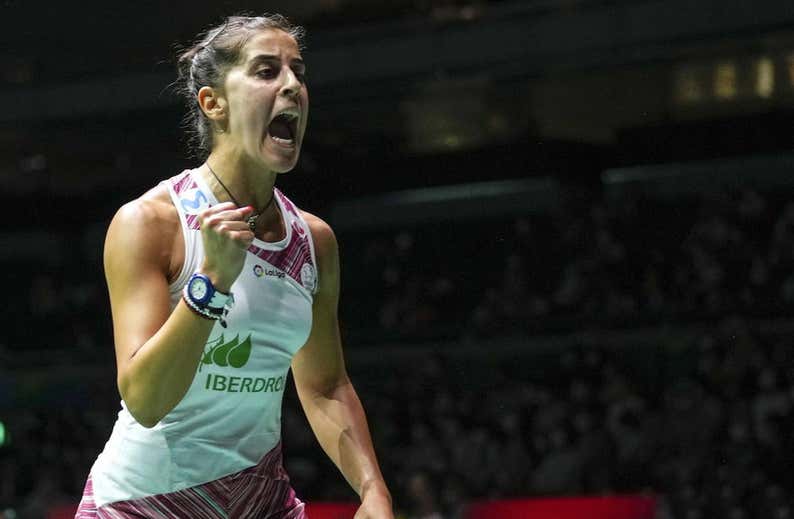 Carolina Marín vuelve a sonreír y celebra su primer título en un año