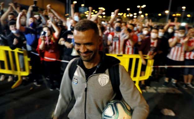 Juanfran, en la previa de un partido del Lugo.