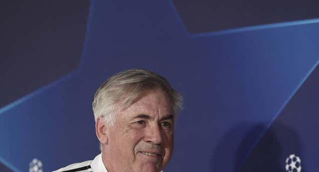 Ancelotti se reivindica para cumplir su contrato en el Madrid