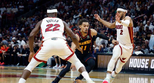 Trae Young apaga temporalmente los rumores de traspaso dando la sorpresa en Miami