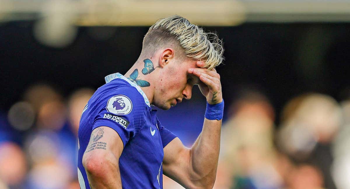 Mudryk durante un partido con el Chelsea.