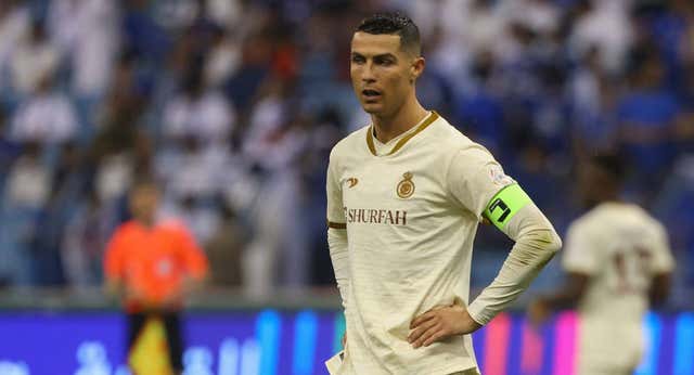 Saudíes piden la deportación de Cristiano Ronaldo por agarrarse los genitales ante el público