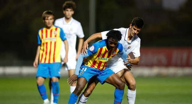 La fuga de canteranos al Real Madrid que mantiene tranquilo al Valencia