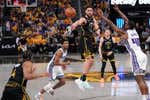 La noche NBA en 5 'chofs': Los Warriors están de vuelta y los Sixers ponen el primer 3-0