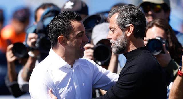 La norma del césped que pide Xavi ya existe