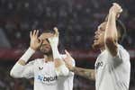El Sevilla no se quita el traje europeo y gana al Villarreal