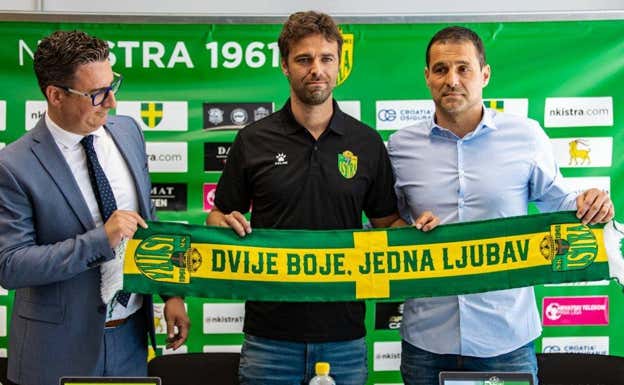Gonzalo García, durante su presentación con el Istra.
