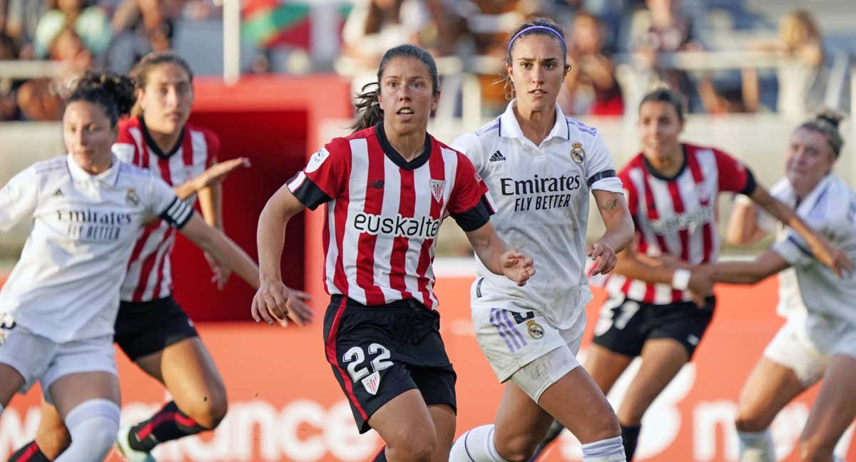 Nahikari y Peke durante el partido. /ATHLETIC CLUB