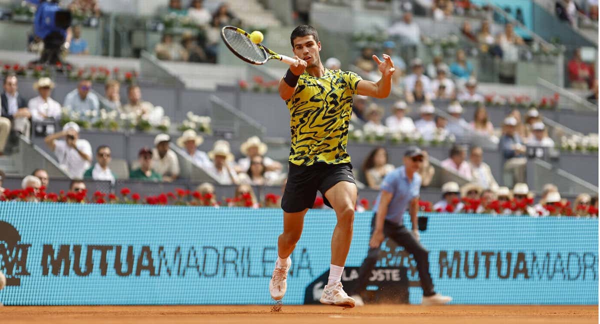 Carlos Alcaraz, durante su debut en el Mutua Madrid Open. /EFE/ Rodrigo Jiménez