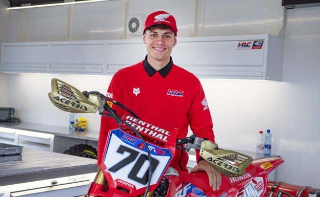 Rubén Fernández, piloto oficial de Honda HRC en el Mundial de Motocross 2023.  HRC