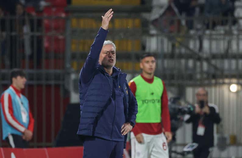 Tremenda rajada de Mourinho contra el árbitro: «No tiene empatía con nadie»
