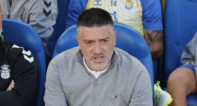 Las Palmas busca el efecto García Pimienta para volver al ascenso directo