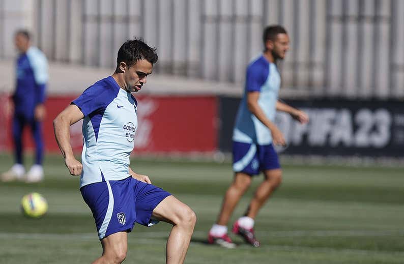 Oblak sigue sin entrenarse con el grupo y saltan las alarmas