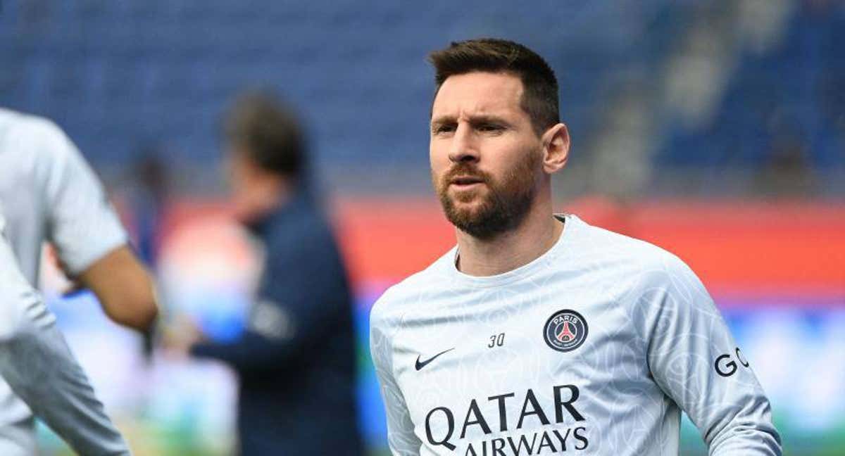 Leo Messi, calentando con el PSG. /AFP