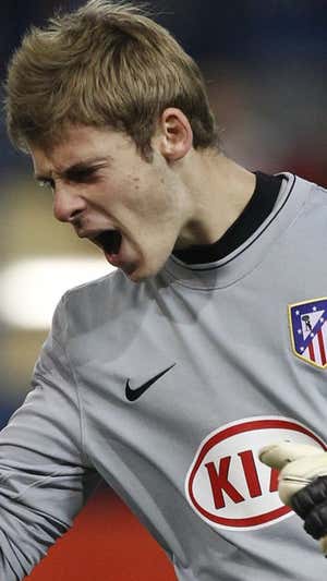 De Gea celebra un gol del Atlético de Madrid.  REUTERS