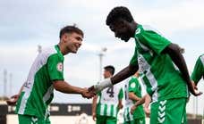Assane Diao irrumpe entre las joyas de la cantera del Betis