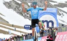 Davide Bais conquista el Gran Sasso y Andreas Leknessund mantiene el rosa