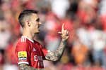 Grimaldo firma con el Bayer Leverkusen los próximos cuatro años