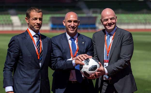 Ceferin, Rubiales e Infantino en Las Rozas.