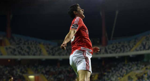 La Hacienda portuguesa registra la casa de Guedes y las sedes de Benfica, Oporto y Sporting