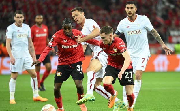 Matic durante un lance del partido.  AFP