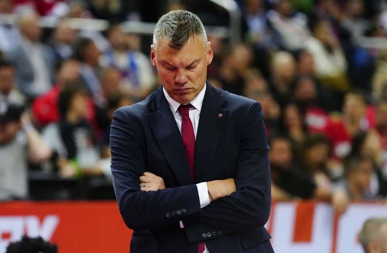 Jasikevicius, tocado: «Es un palo duro, va a doler por muchos años»