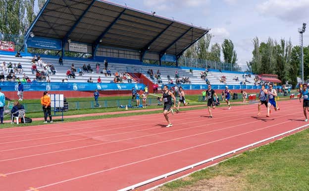 Bruno Hortelano venció las pruebas de 150 y 300 metros en el mitin de Fuenlabrada.