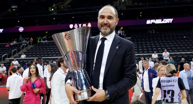La cerveza de Chus Mateo que marcó un antes y un después en el Real Madrid
