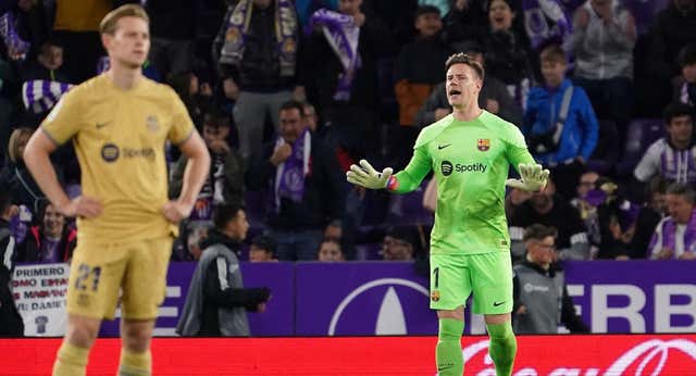 Ter Stegen, al banquillo… con un registro histórico en mente